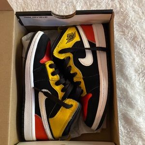 Air Jordan 1 Mid SE PS 'Amarillo Team Orange
